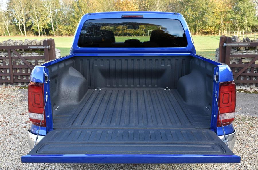 Багажник Volkswagen Amarok Double Cab 2016 года  (UK) (фото 10 из 40)